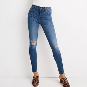 Madewell distressed curvy high rise crop jeans